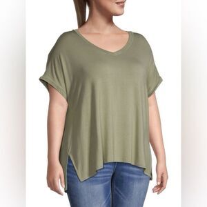 T Tahari Sage Green V-Neck Short Sleeve Top Aide Slit Size Large